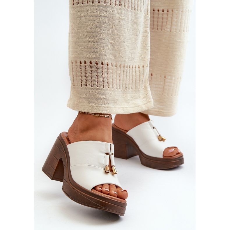 Vinceza Women's Flip-Flops Made of Eco Leather with a Platform and a Block, White Dafira 1