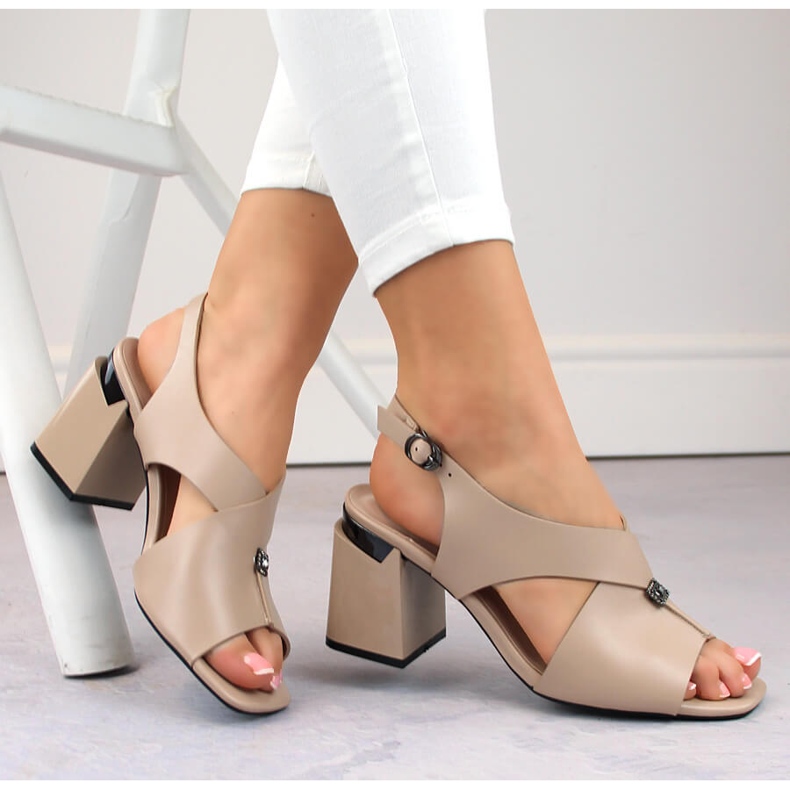 Beige women's sandals with a decorative heel, Vinceza 62111 1 Beige women's sandals with a decorative heel, Vinceza 62111 1