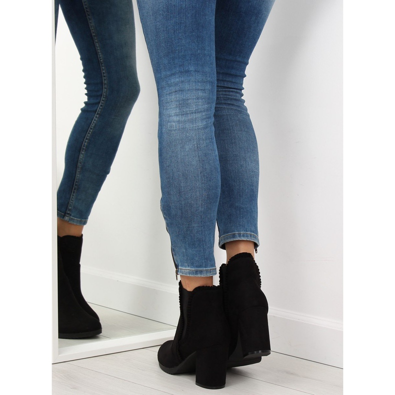 High-heeled boots with a frill m269p Black 2