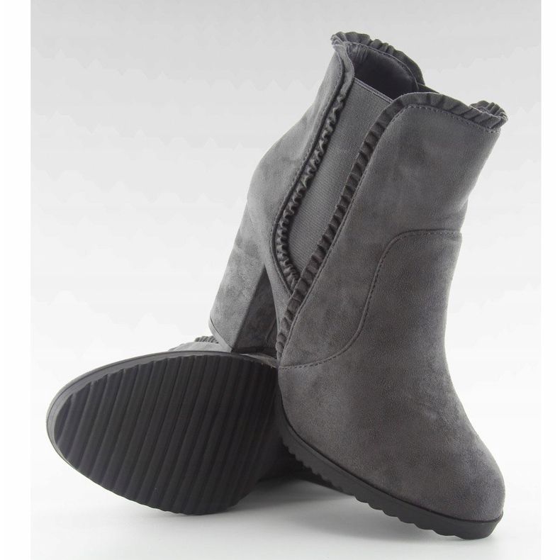 High-heeled boots with a frill m269p Gray grey 2