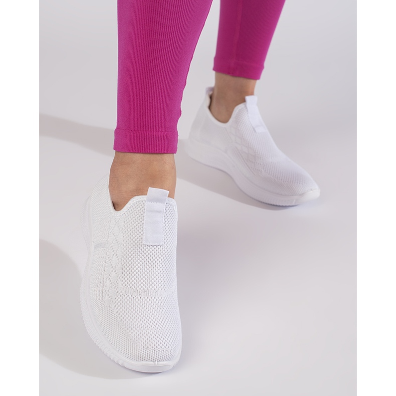 White women's slip-on sports shoes 2