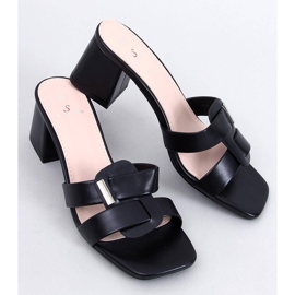 Elegant Lafar Black high-heeled flip-flops 1