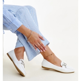 White moccasins with a zirconium Mali buckle 1