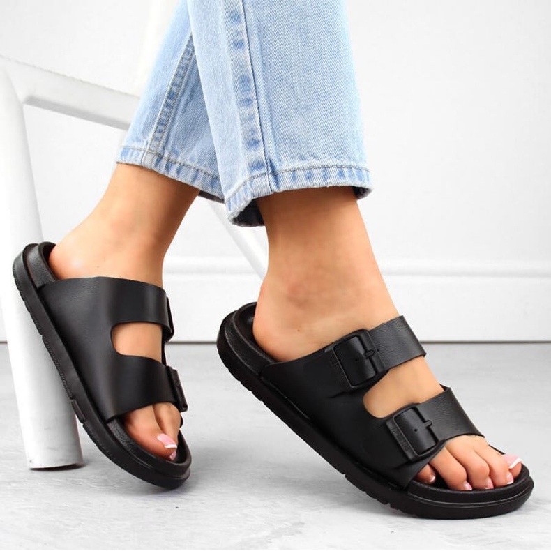 Big Star W INT2004A foam flip-flops with buckles, black 2