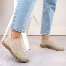 S.Barski Slip-on sports shoes with rhinestones D&amp;A OLI257A, beige 1