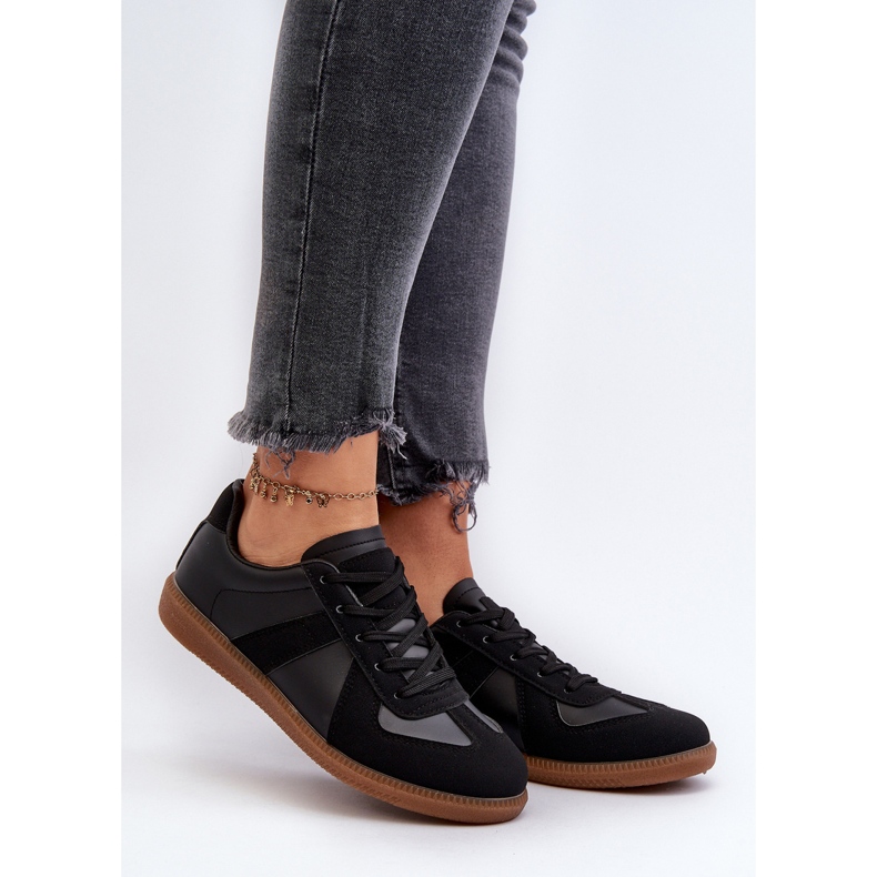 Women's Low Sneakers Black Braidn 2