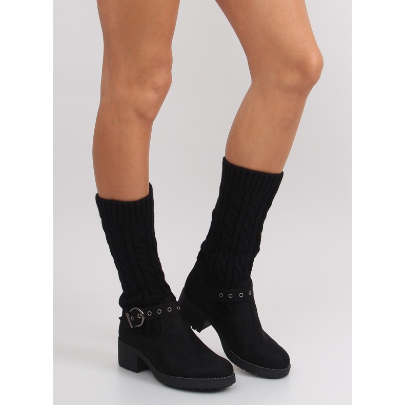 NC109 black knitted boots 2