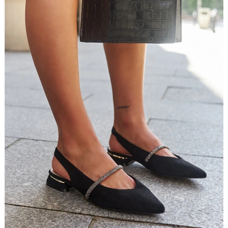 Black ballet flats with a leather insert from Morcosa 1