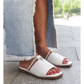 Flip-flops with Antari leather insert white 1