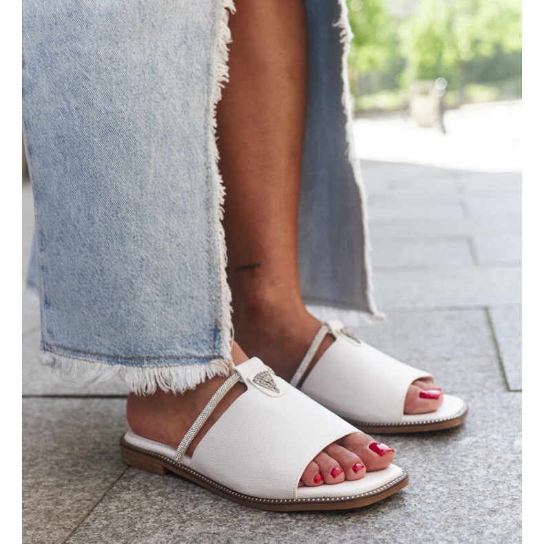 Flip-flops with Antari leather insert white 1