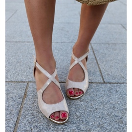 High heel sandals with a leather Dahna insole beige 2 High heel sandals with a leather Dahna insole beige 2