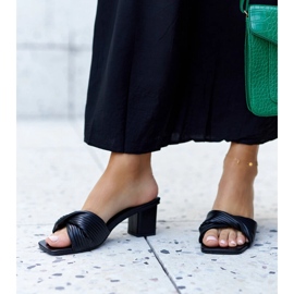 Black Batari high-heeled flip-flops 1