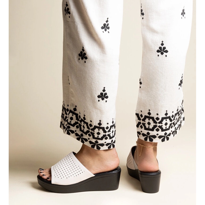 White openwork wedge slippers in eco-leather Garvin 2