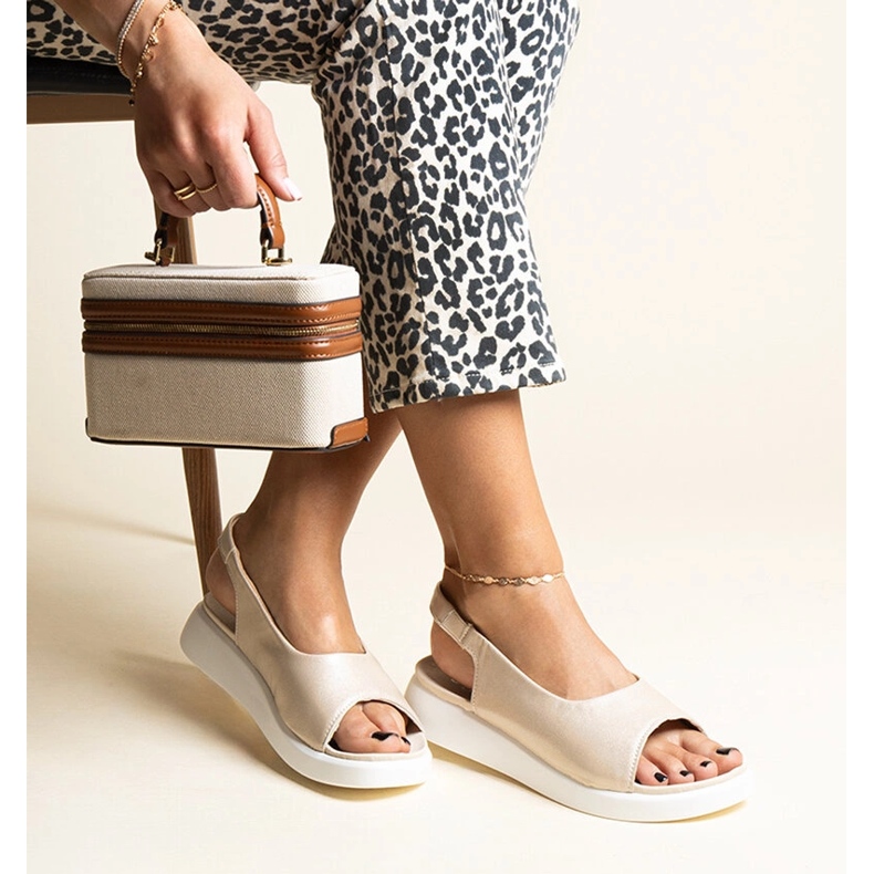 Gold slip-on sandals with Taylak shine golden 1