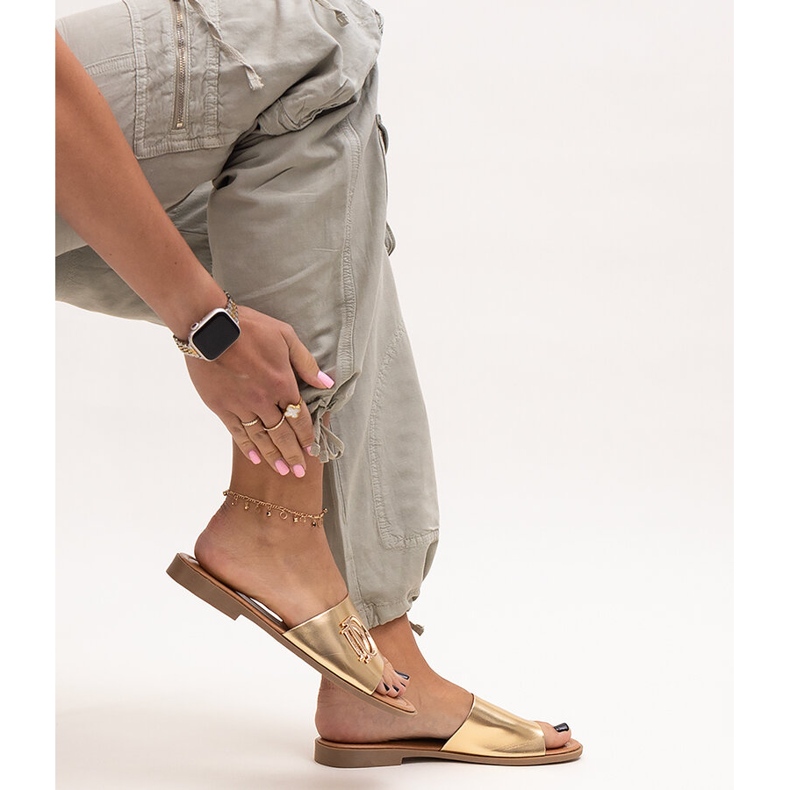 Almeita gold buckle flip flops golden 1