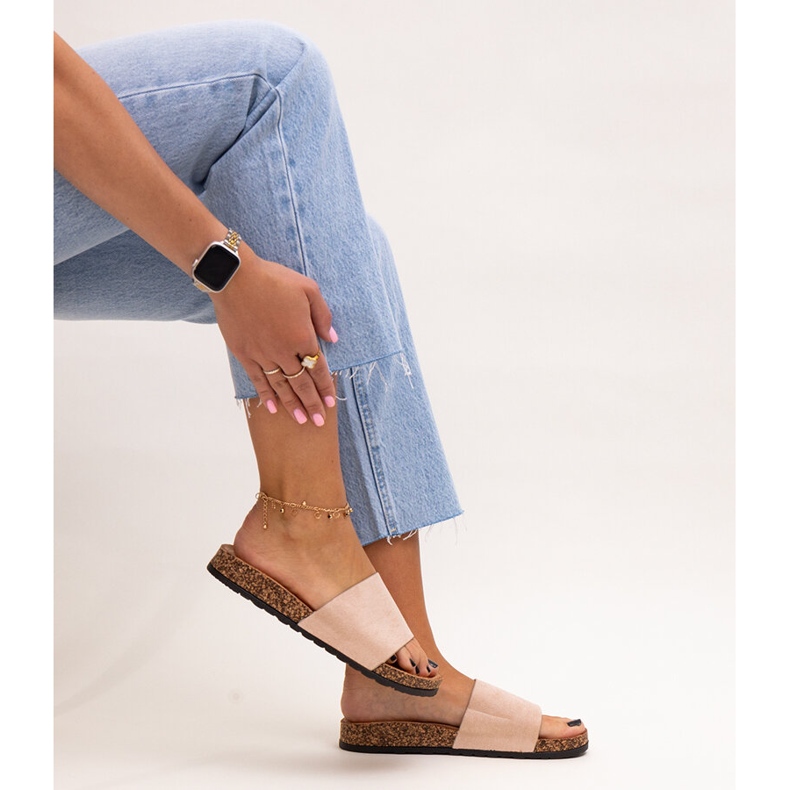 Classic flip-flops with a Matilte cork sole beige 1