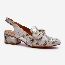 Women's Leather Low-Heel Sandals With Flowers Maciejka N6539-38 Green 1