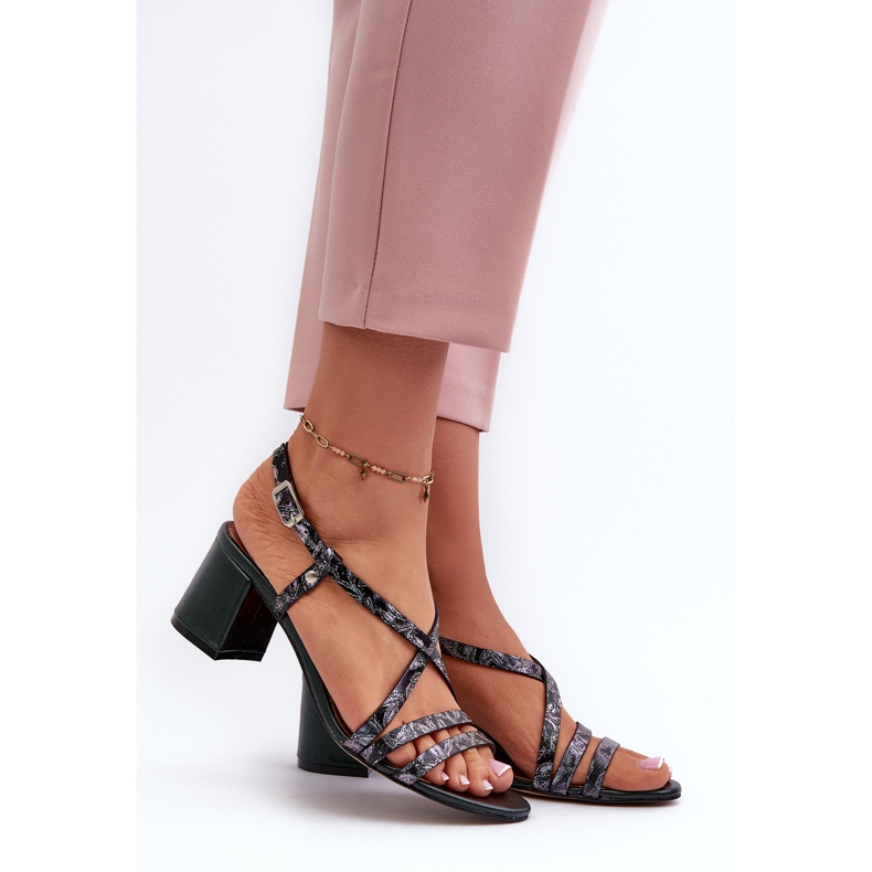 Leather Sandals on a Low Heel Maciejka 06653-09 Dark green 2