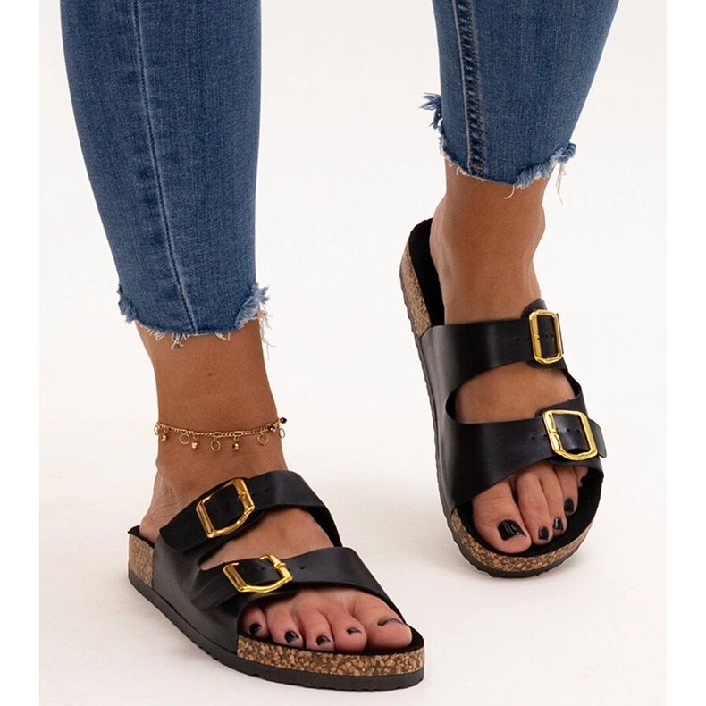 Black flip-flops with an Oline cork sole 1