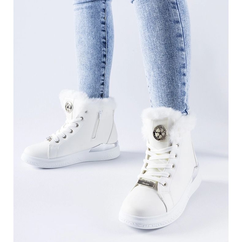 White sneakers with fur from Fiemme 1