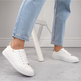 Women's white sports shoes Vinceza 13610 2