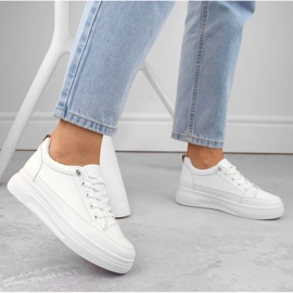 Women's white slip-on sports shoes Vinceza 13613 2