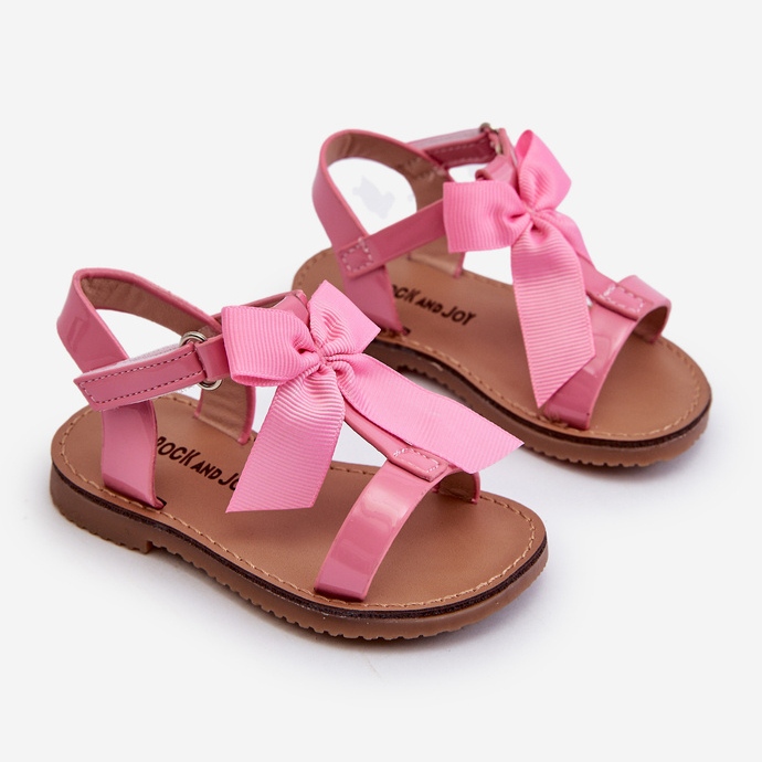 Patent leather children's sandals with a Velcro bow, pink Joratia 1