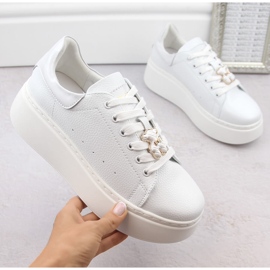 Women's leather shoes on a platform with a teddy bear, white Vinceza 66641 1