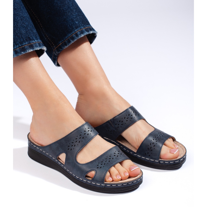Comfortable navy blue women's flip-flops 2 Comfortable navy blue women's flip-flops 2