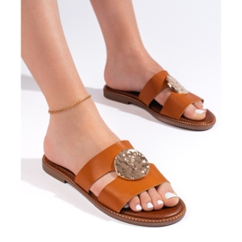 Elegant women's camel flip-flops brown 1
