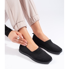 Black sports slip-on shoes 1