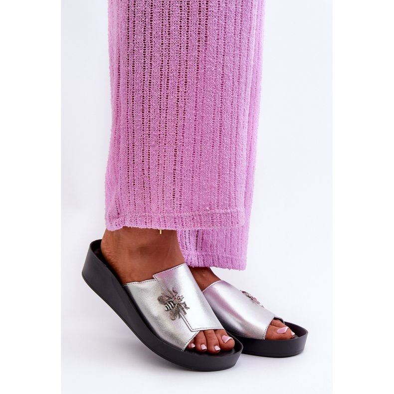 Elegant Women's Flip-Flops With Decoration, Natural Leather S.Barski KV27-015 Silver 1 Elegant Women's Flip-Flops With Decoration, Natural Leather S.Barski KV27-015 Silver 1