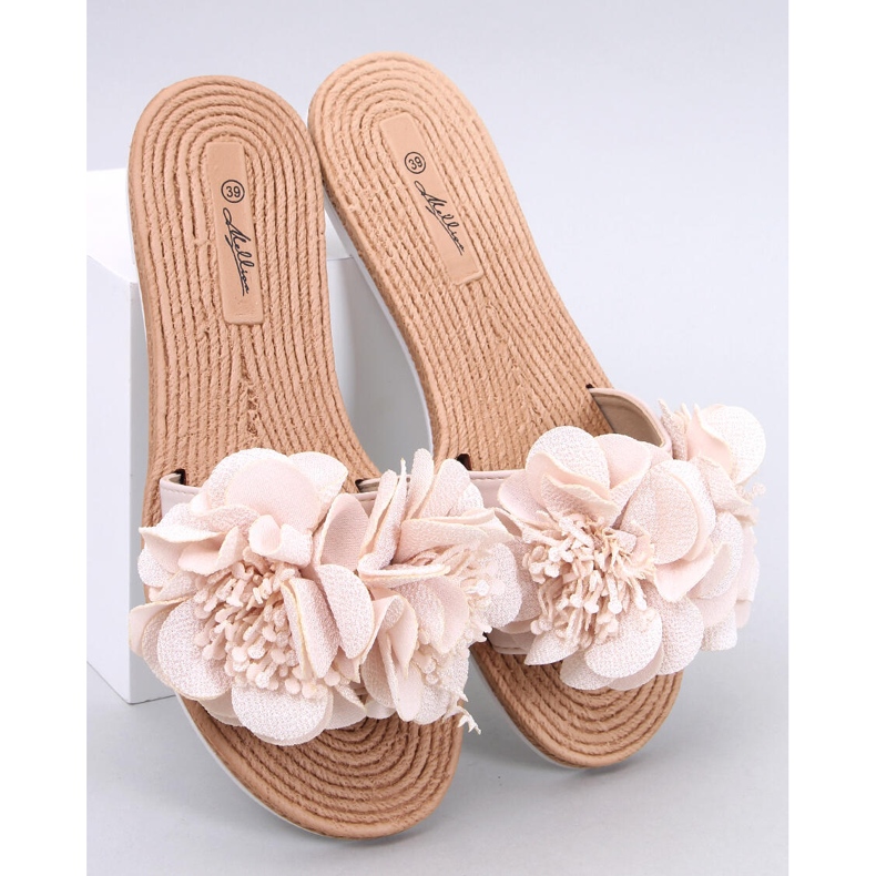Soft flip-flops with Diaye Beige flowers 1