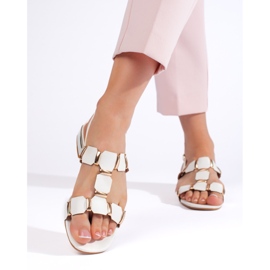 Stylish white flat sandals 1