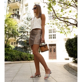 Green Cantara low-heeled flip-flops 2