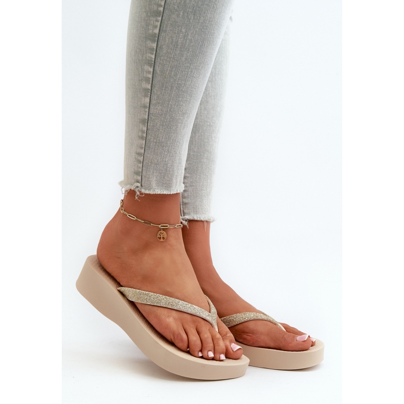 Women's Flip-Flops With a Glitter Strap 83386 Ipanema Mesh Chic Plat Fem Beige 1