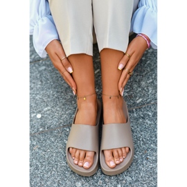 Women's Brown Airaplea Foam Platform Flip-Flops beige 2