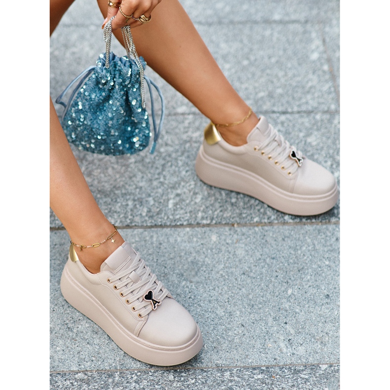 Women's Leather Sneakers on the Platform Beige Vinceza 66700 2