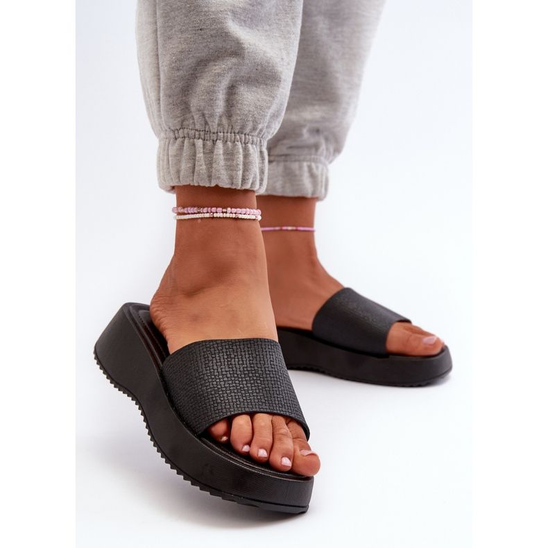 Women's Flip-flops On Platform And Wedge Black Vimarils 2
