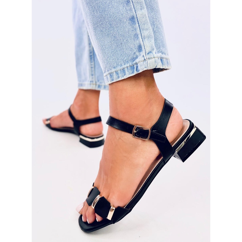 Seastar Clary Black low heel sandals 2