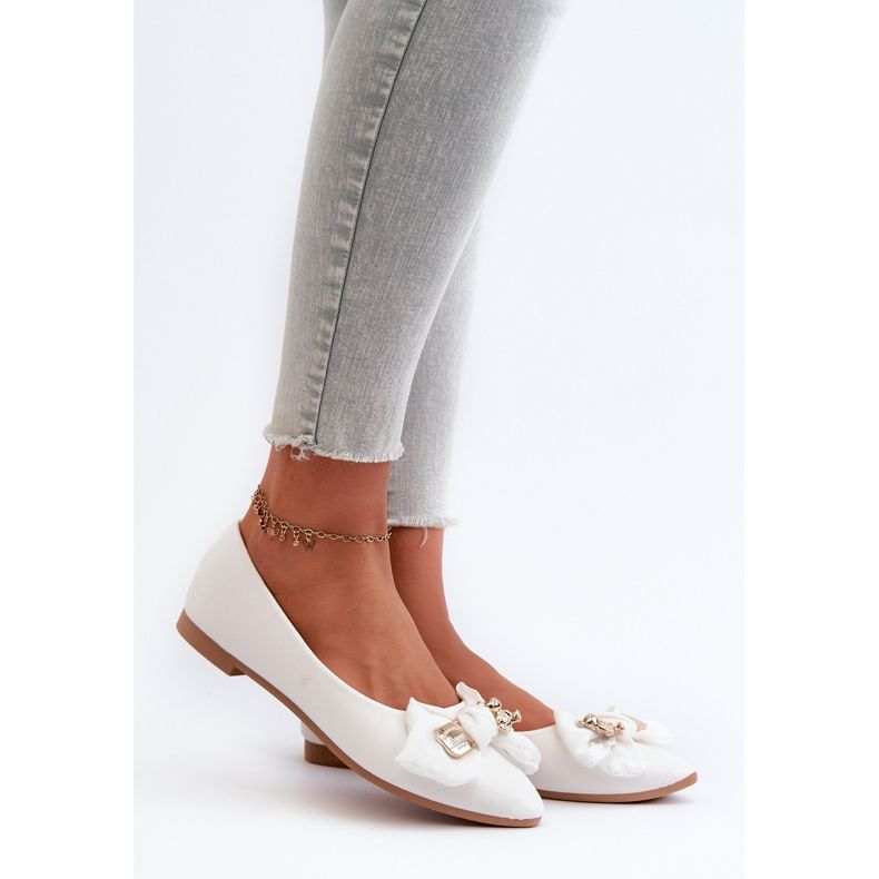 Women's Eco Leather Ballerinas With Bow And Brooch White Satris 1