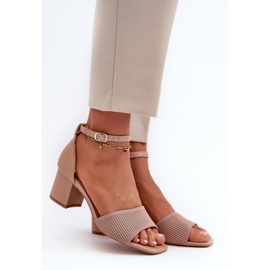 Women's Sandals On The Heel Beige Desvia 1