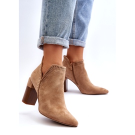 Bella Paris Beige ankle boots with an openwork pattern 2