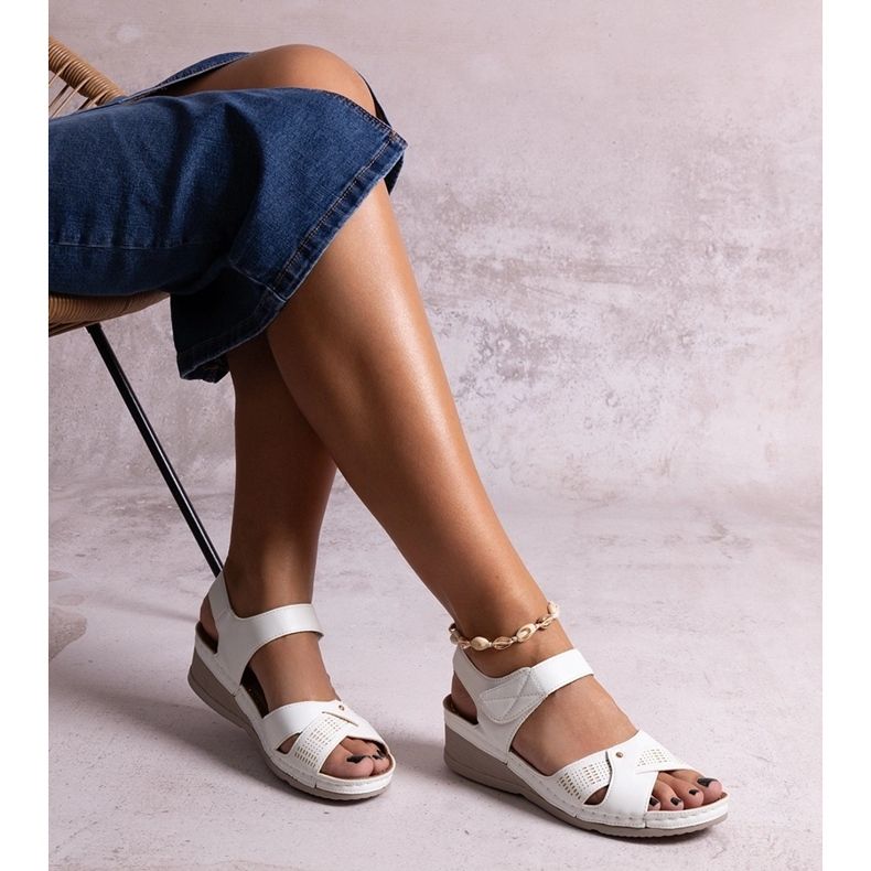 White low wedge sandals Kirane 1