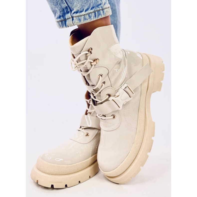 Military varnished Jens Beige boots 2