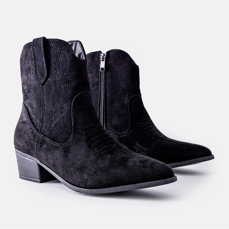 Black Anesa block heel ankle boots 1