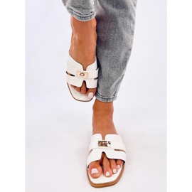 Daudi White women's flip-flops 1