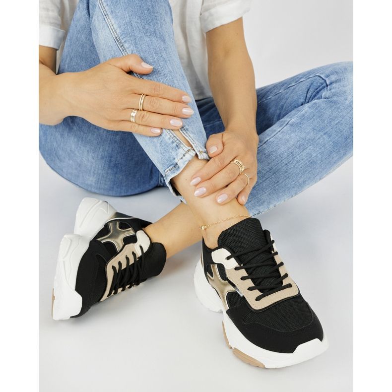 Seastar Women's black sneakers 1