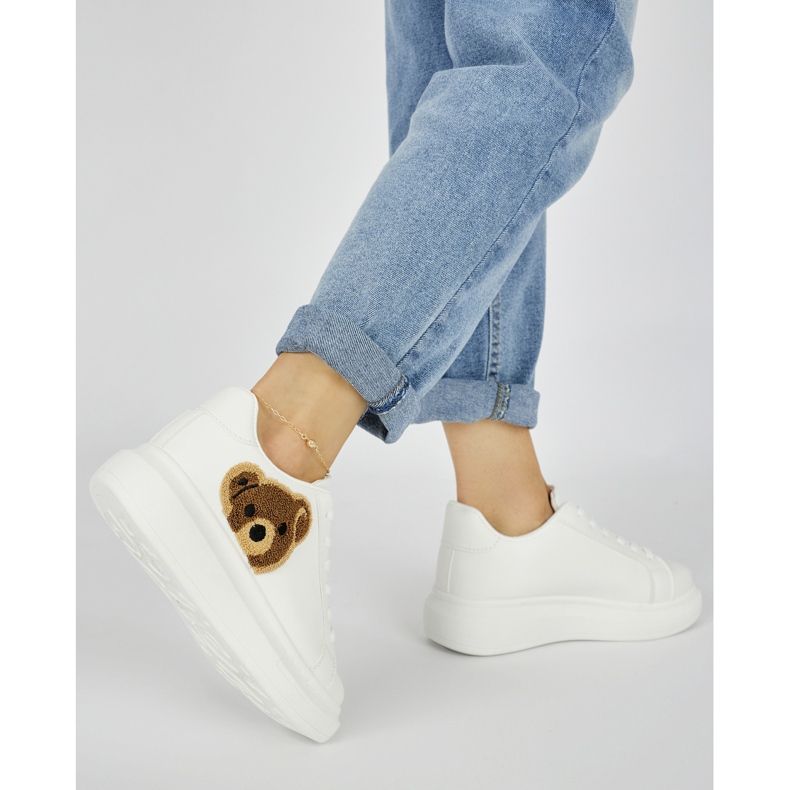 White women's sports shoes with a teddy bear 1