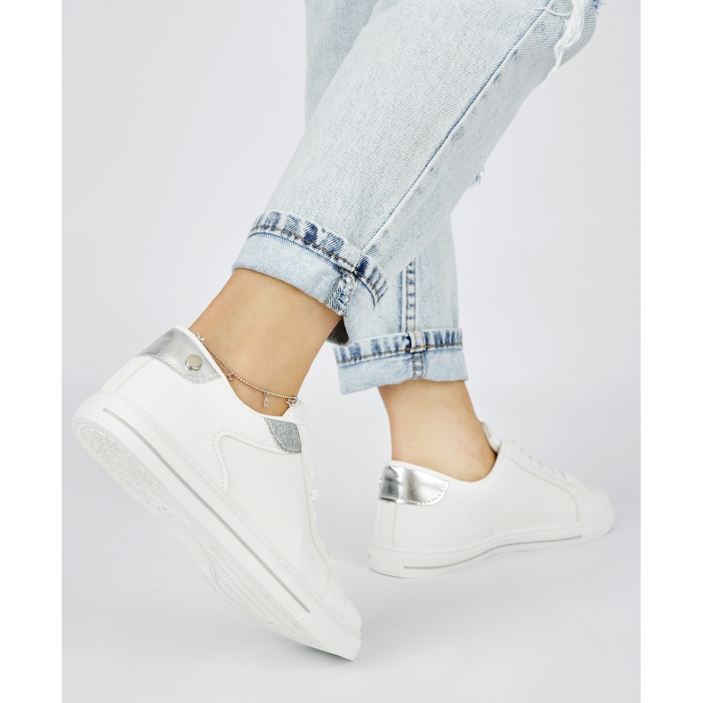 Classic women's sports shoes white 1